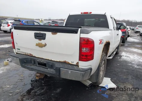 2010 Chevrolet Silverado 1500 Lt z USA, uszkodzony, nr VIN 1GCSKSE30AZ288469